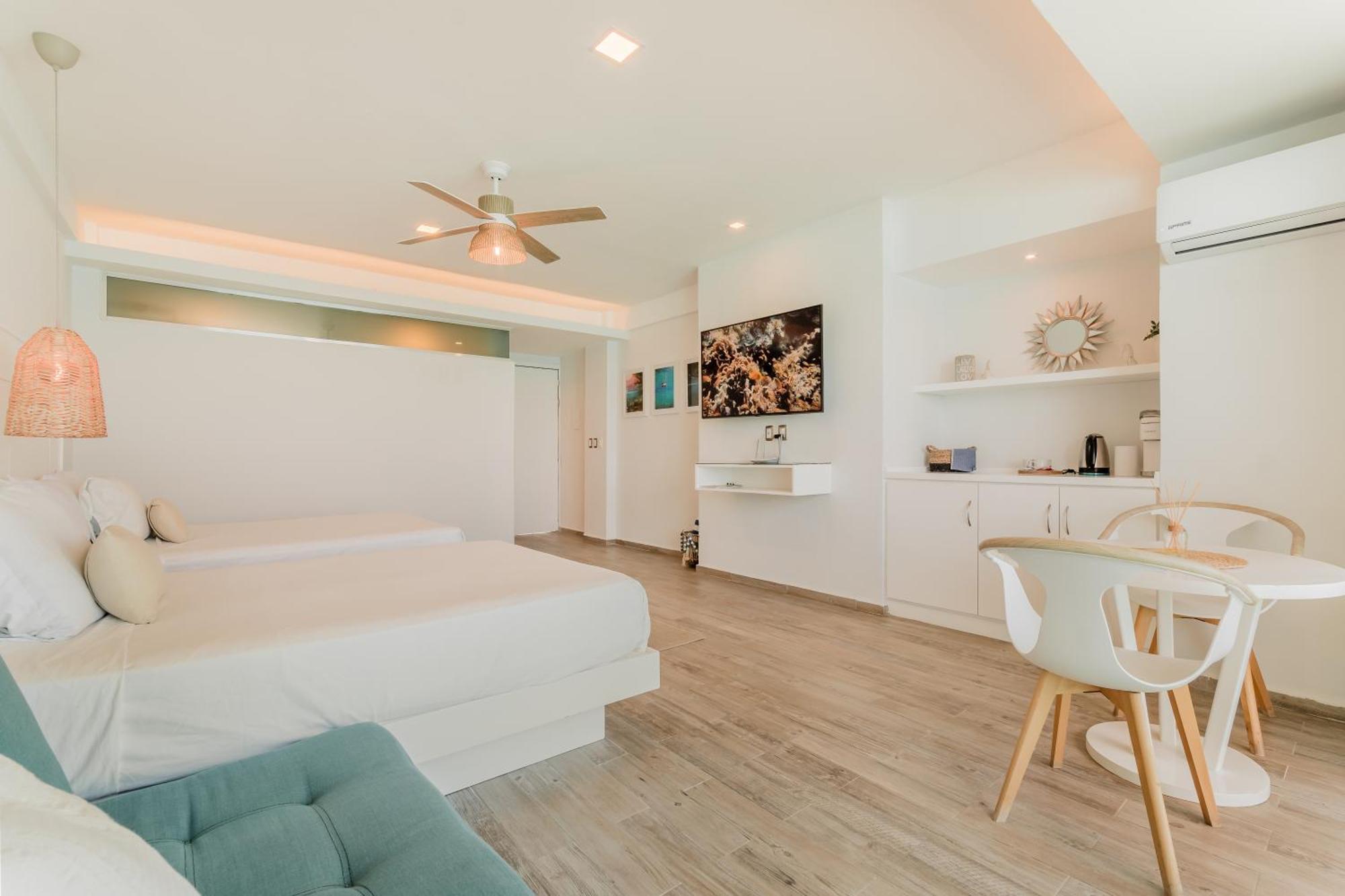 The Ocean Vibes Suites By Casa Paraiso Cancún Eksteriør billede