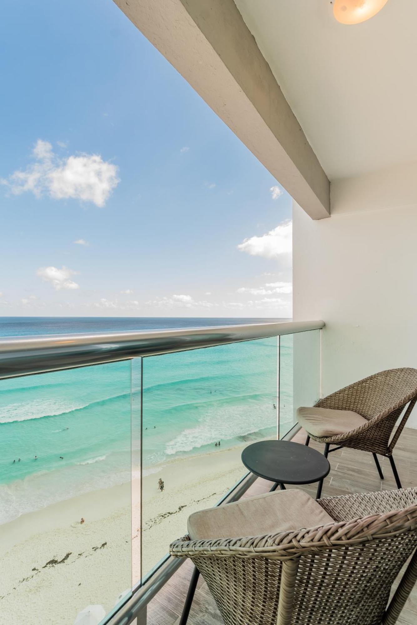 The Ocean Vibes Suites By Casa Paraiso Cancún Eksteriør billede
